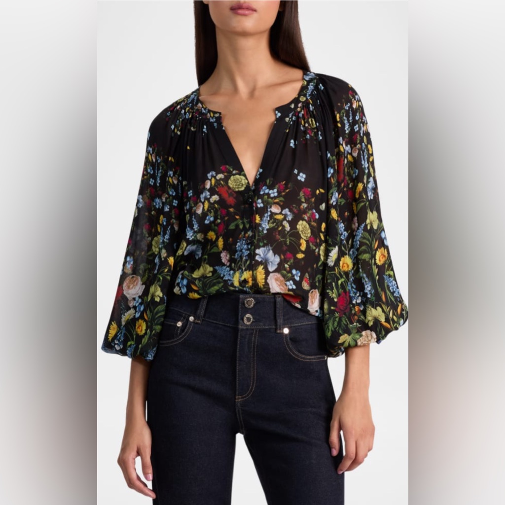 Alice + Olivia Thalia Long-Sleeve Button-Front Blouse